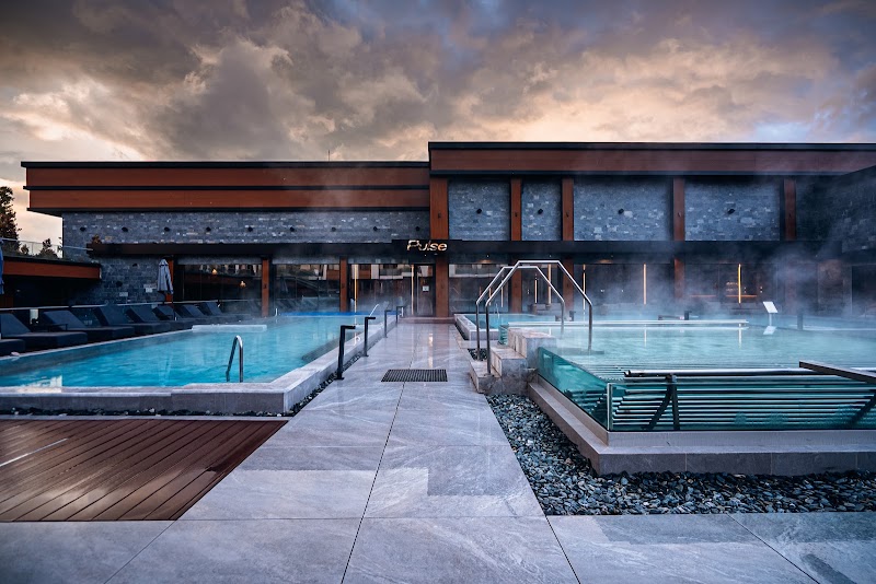 Grand Hotel Bansko: restauracja, baseny, kasyno i życie nocne